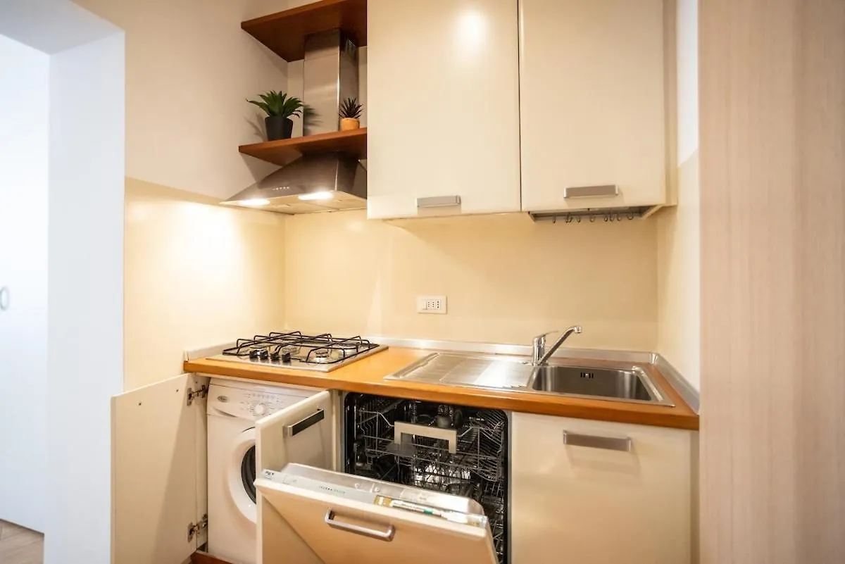 Centrale-Duomo 10Min - Studio 40M2 - Metro 1Min Milan Italy