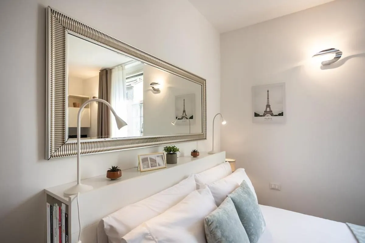 Centrale-Duomo 10Min - Studio 40M2 - Metro 1Min Milan Apartment