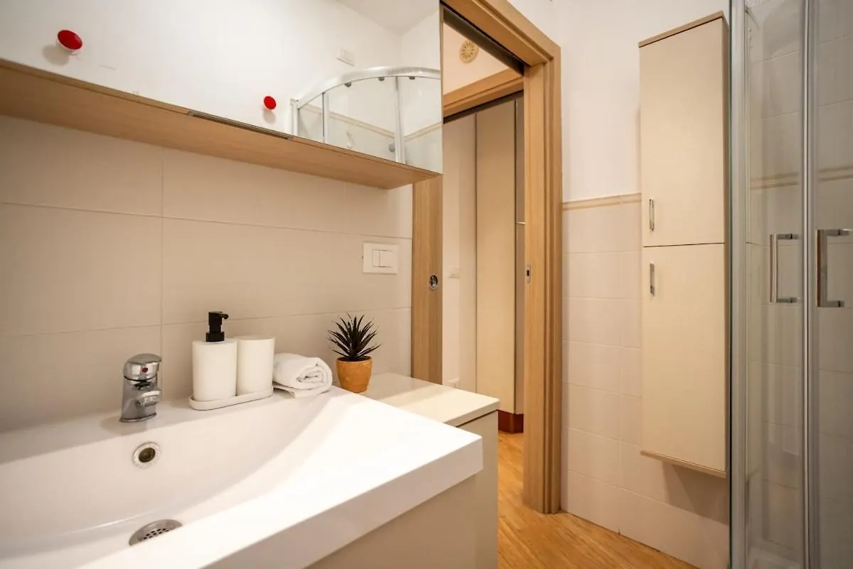 Apartment Centrale-Duomo 10Min - Studio 40M2 - Metro 1Min Milan