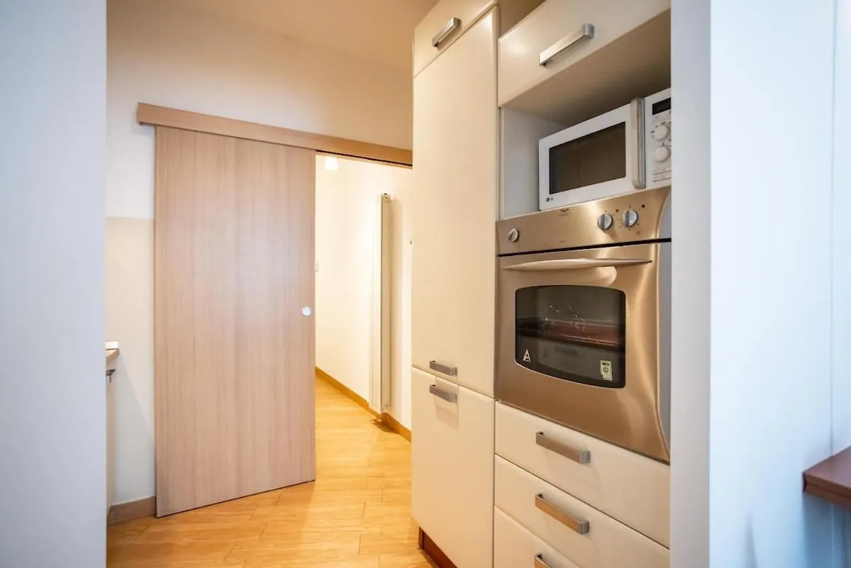 Centrale-Duomo 10Min - Studio 40M2 - Metro 1Min Milan Apartment